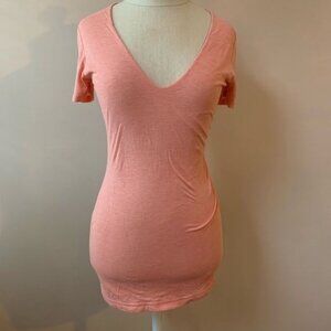 Stem Soft Peach V Neck T-shirt